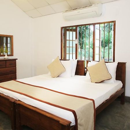 Villa Indrasiriya Ahangama Buitenkant foto