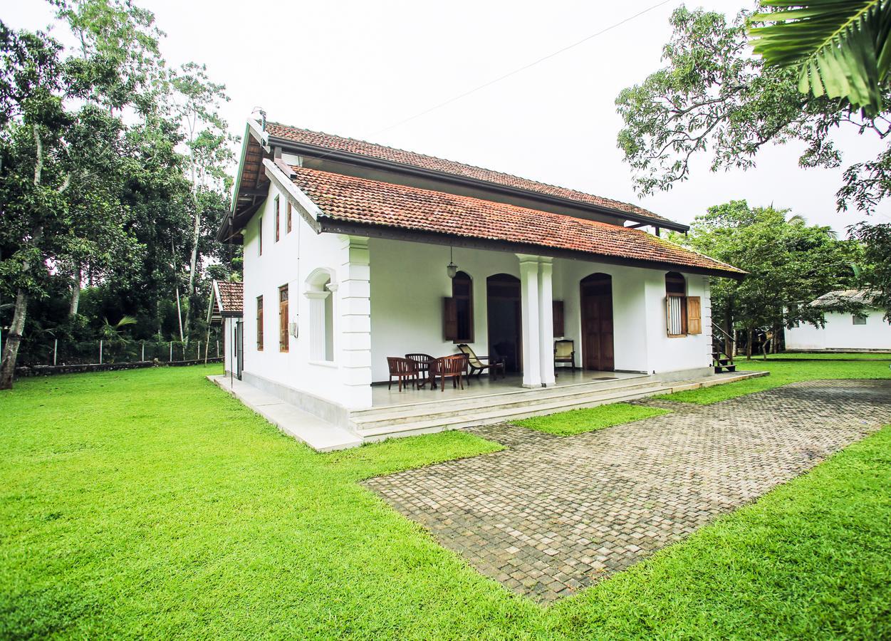 Villa Indrasiriya Ahangama Buitenkant foto